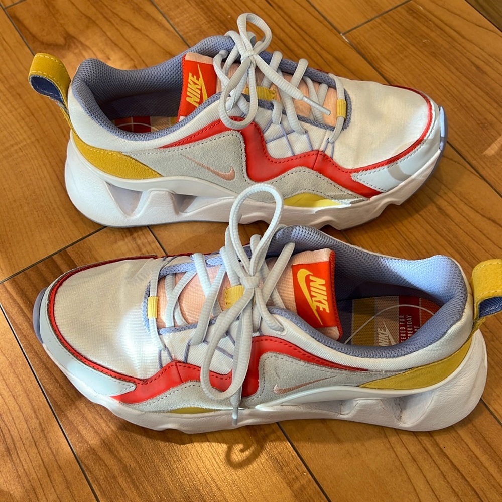 Nike Sneakers